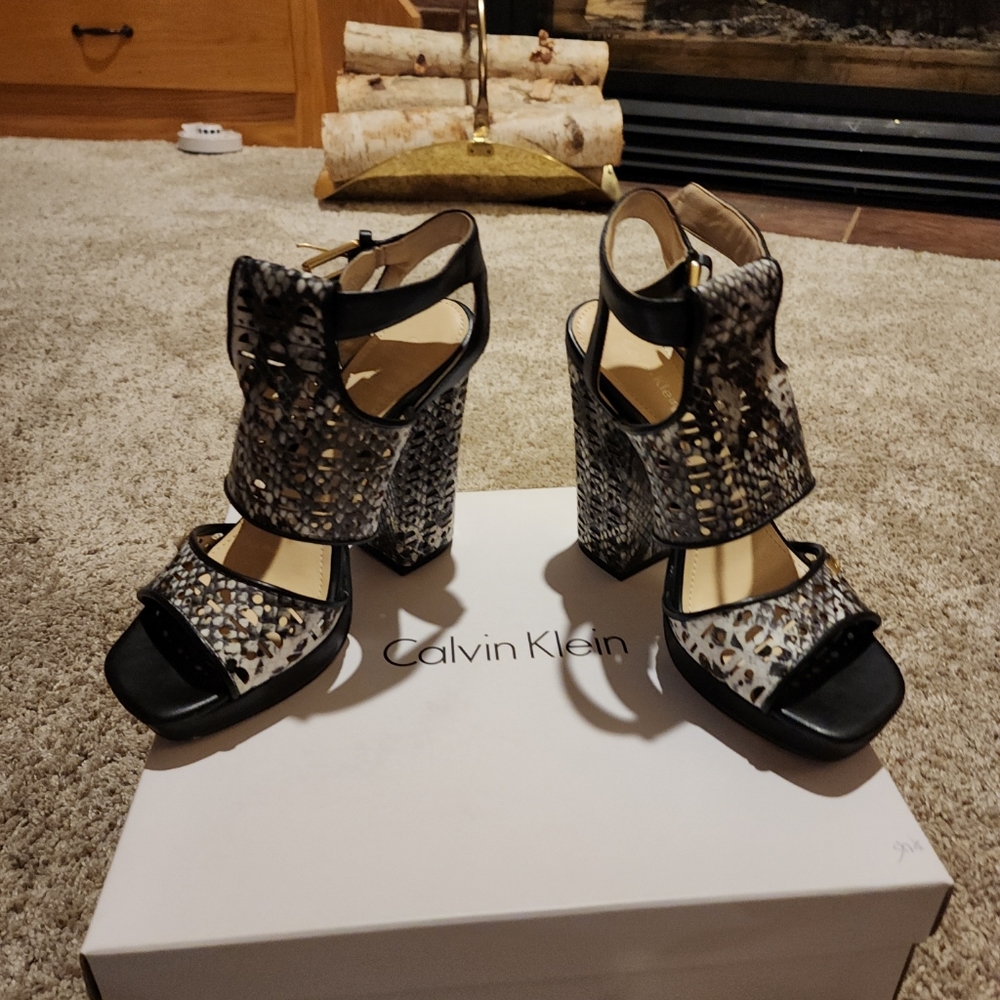 Calvin Klein - Vallin Snake Black And White Heel Wedges